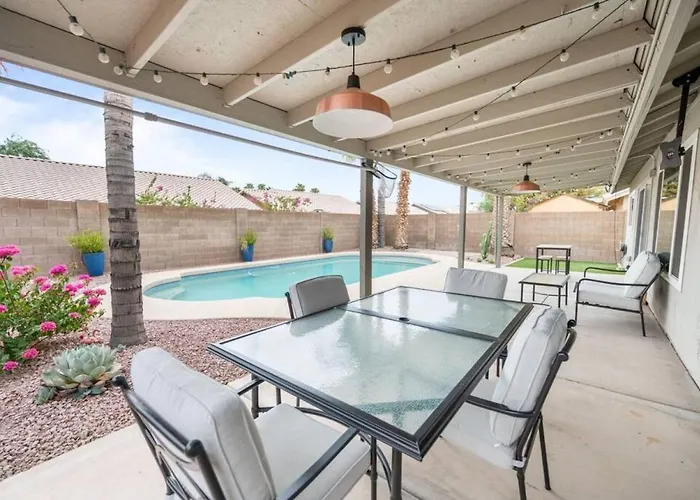 Sunkissed Private Pool 3br Oasis W Outdoor Lounge Phoenix